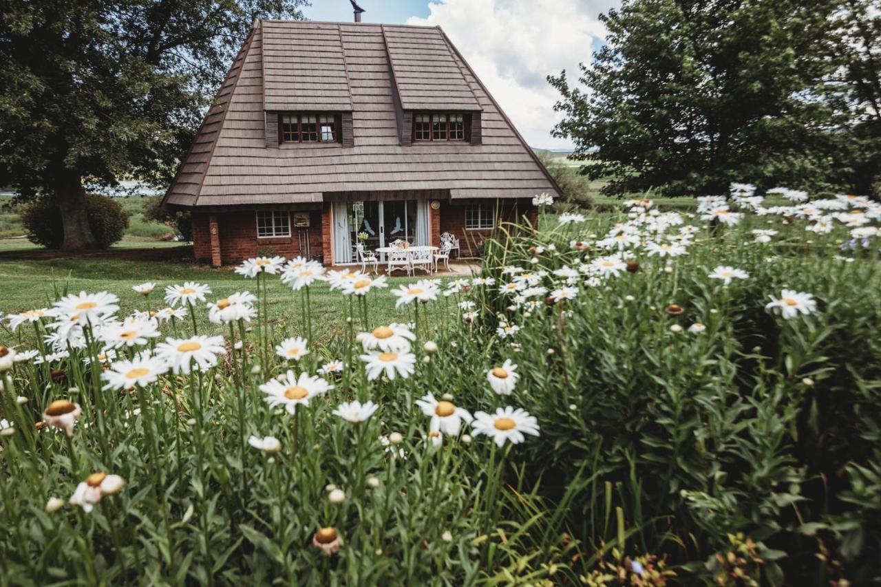 Valley Lakes Chalets Underberg Exterior photo